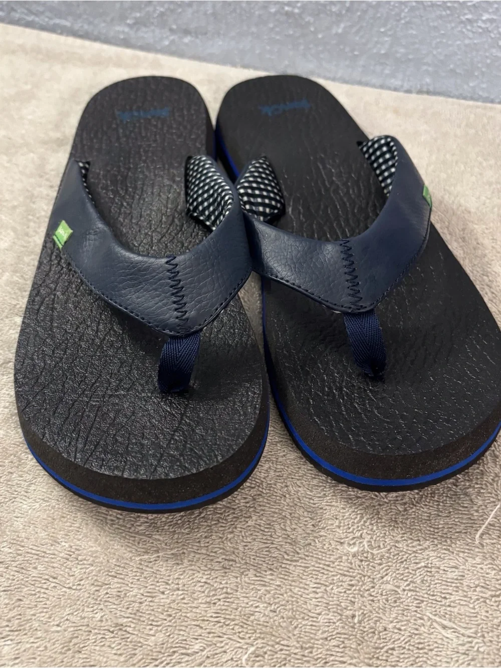 Sanuk Navy and Black Gingham Strap Flip Flops SZ 9 Yoga Mat 11 Memory Foam